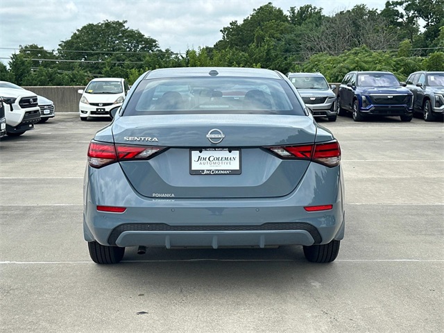 Vehicle image 5 of 18