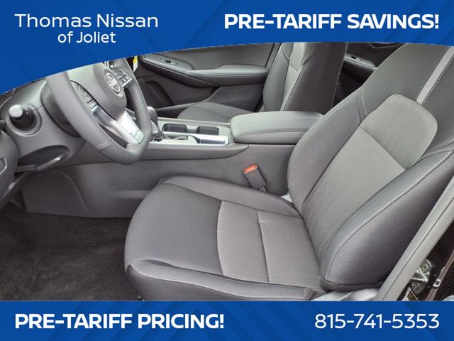 Vehicle image 11 of 25