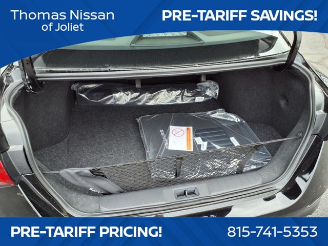 Vehicle image 14 of 25