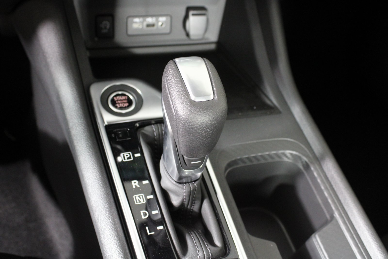 Vehicle image 16 of 22