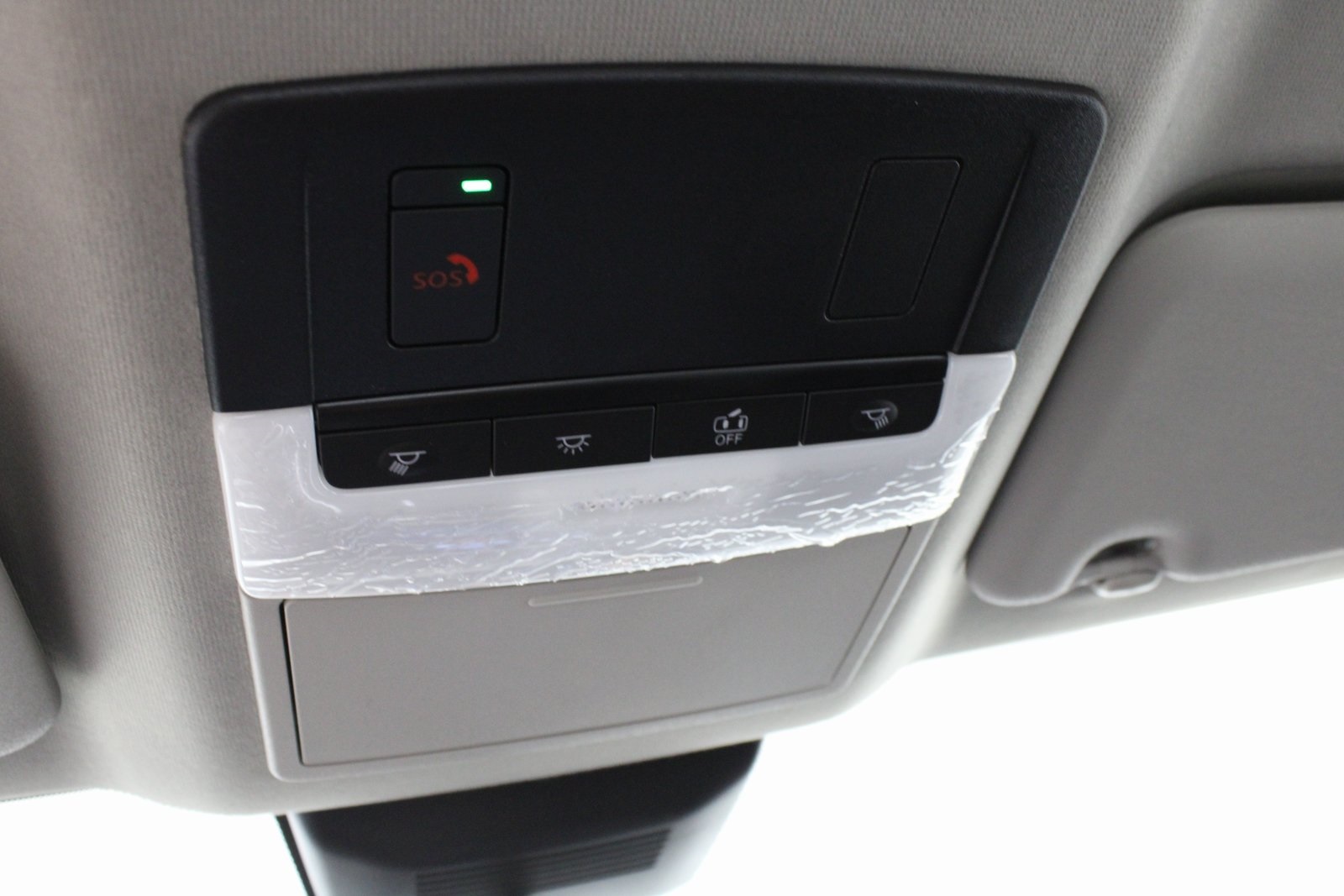 Vehicle image 17 of 22