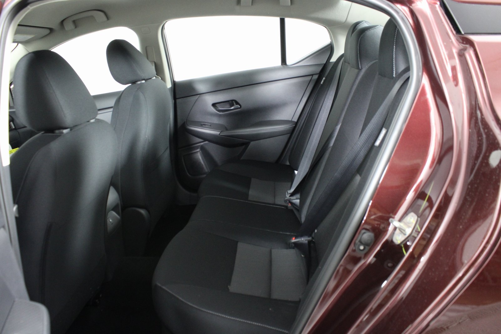 Vehicle image 11 of 22