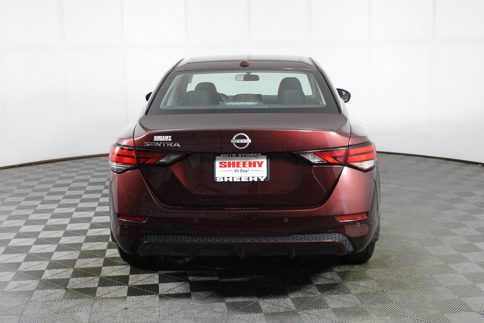 Vehicle image 4 of 22