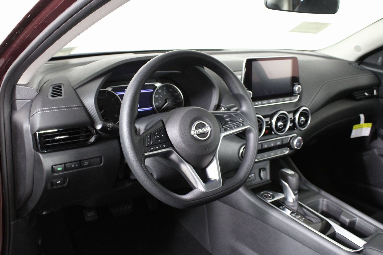 Vehicle image 9 of 22