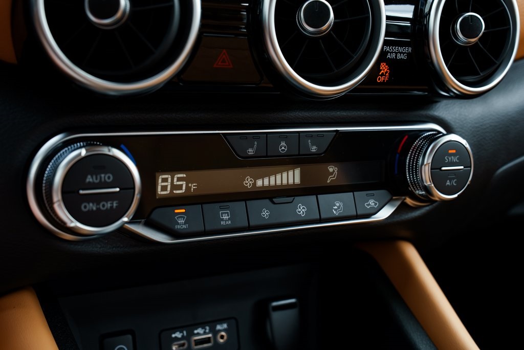 2025 Nissan Sentra SV Image 30 of 30