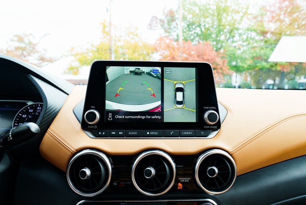 2025 Nissan Sentra SV Image 23 of 30