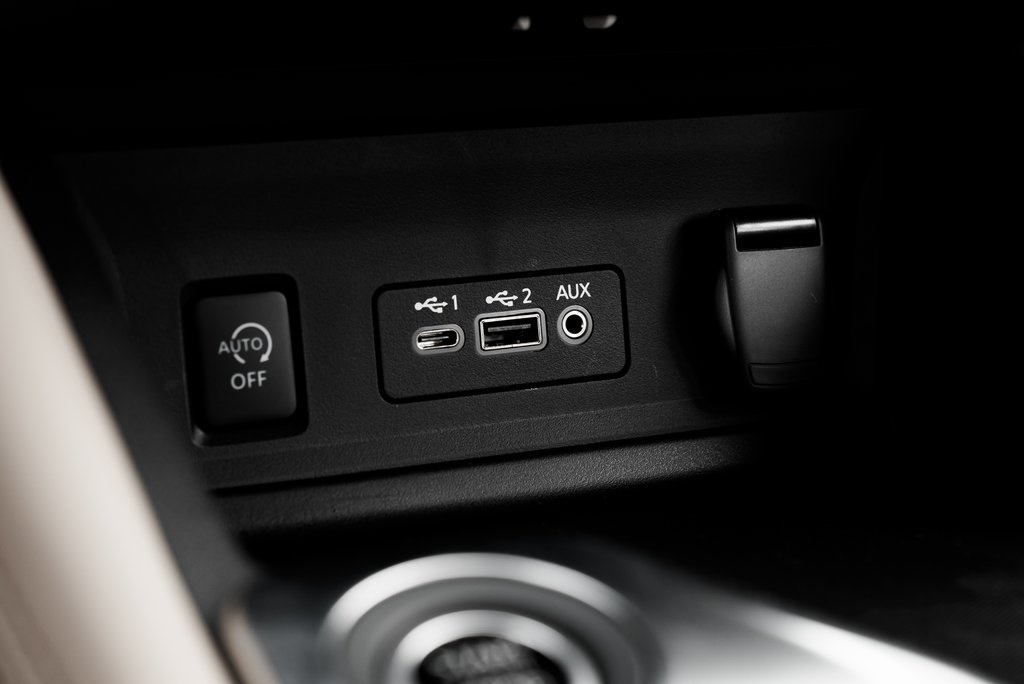 2025 Nissan Sentra SV Image 29 of 30