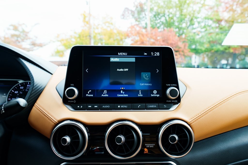 2025 Nissan Sentra SV Image 22 of 30