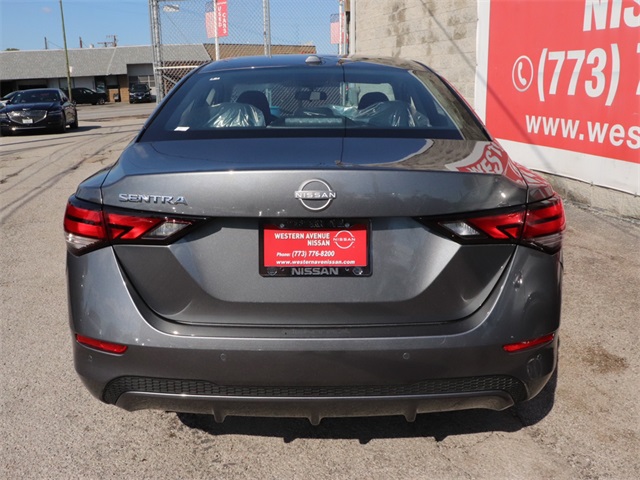 Vehicle image 13 of 24