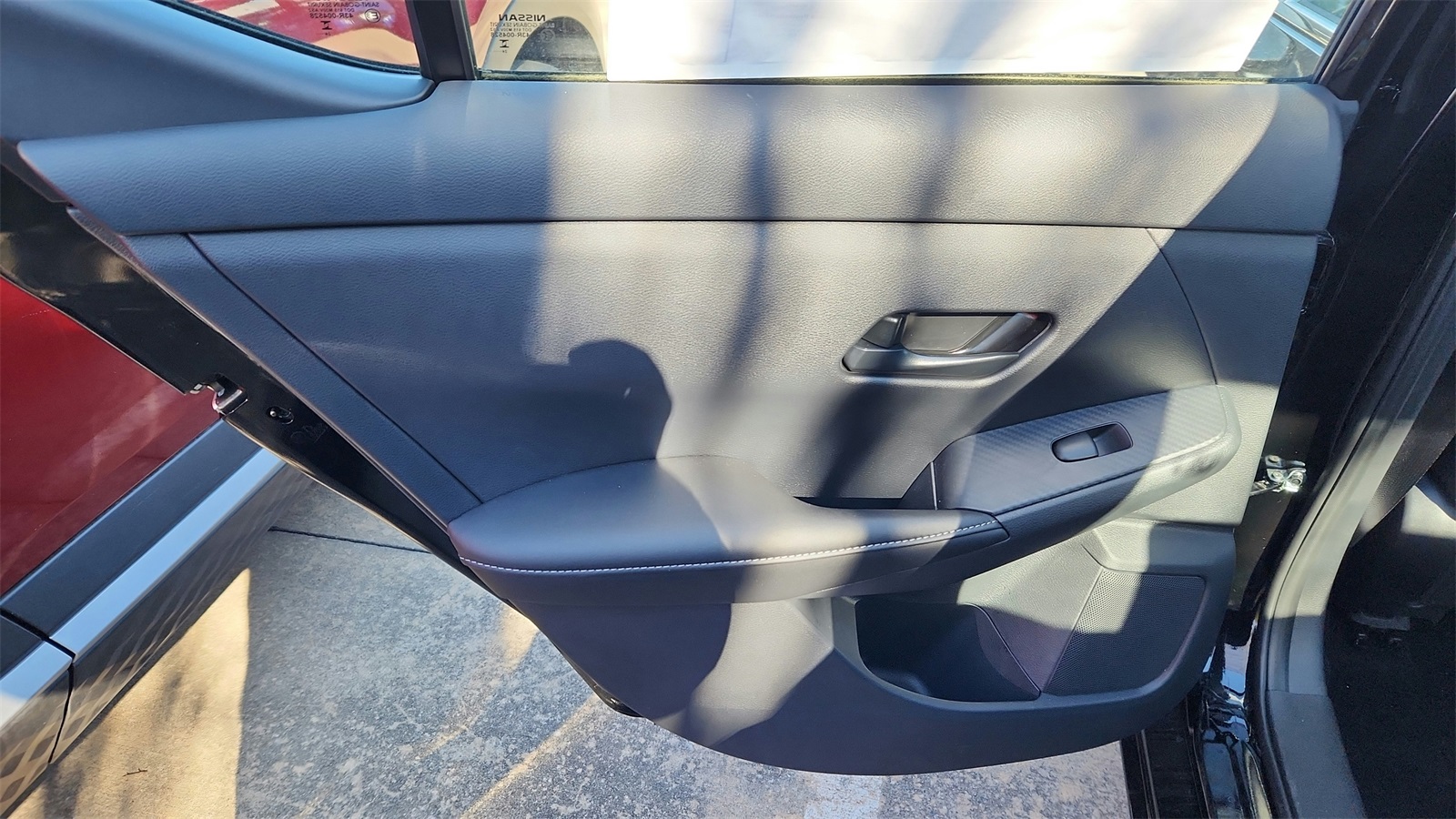 Vehicle image 24 of 34
