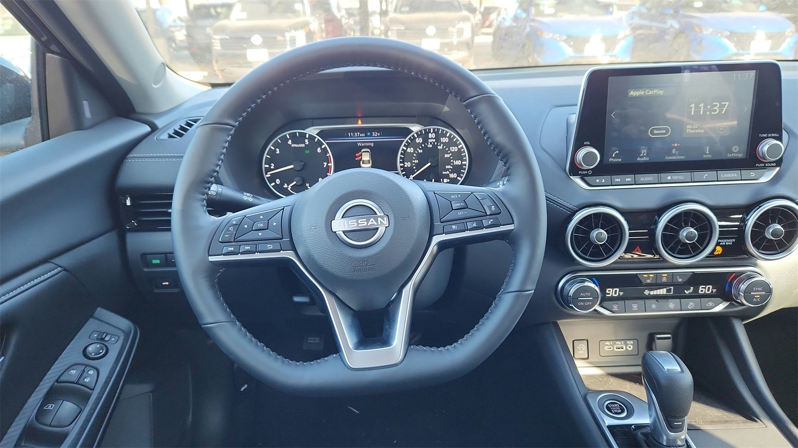 Vehicle image 21 of 34