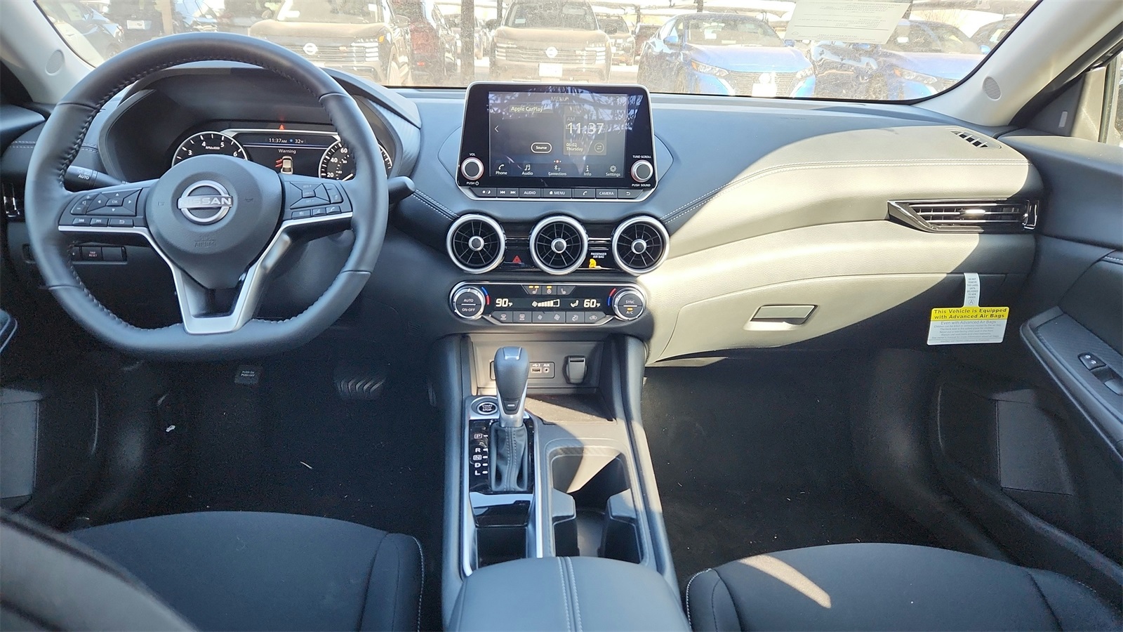 Vehicle image 22 of 34