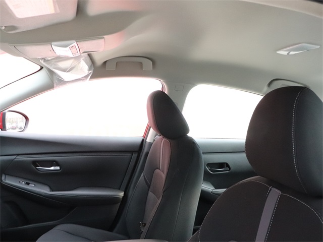 Vehicle image 19 of 28