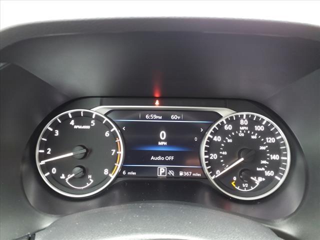Vehicle image 11 of 14
