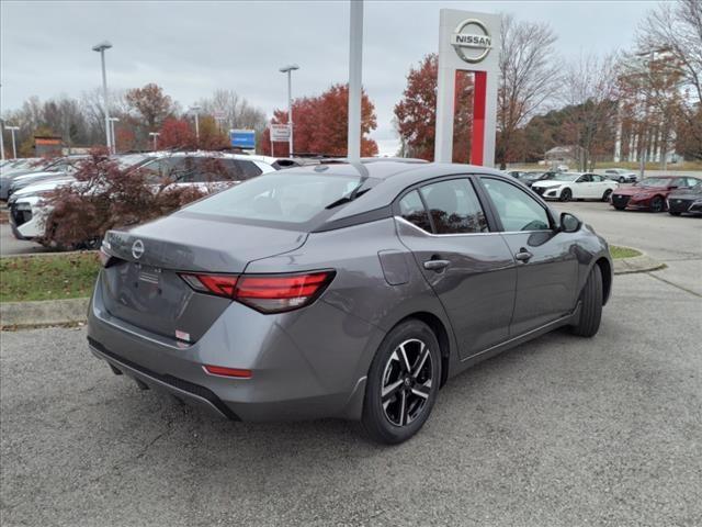 Vehicle image 2 of 14