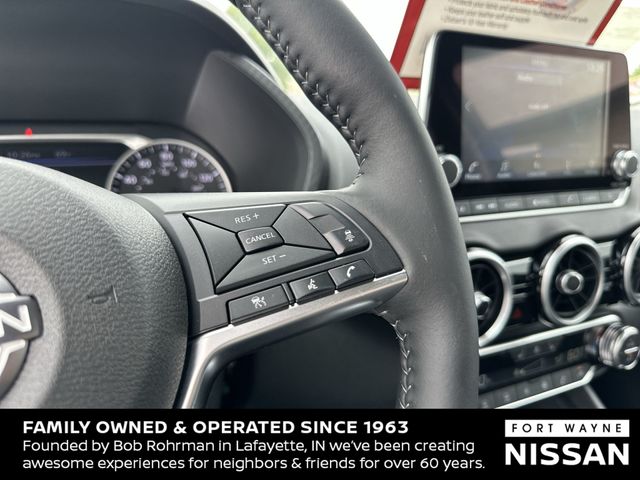 Vehicle image 18 of 37