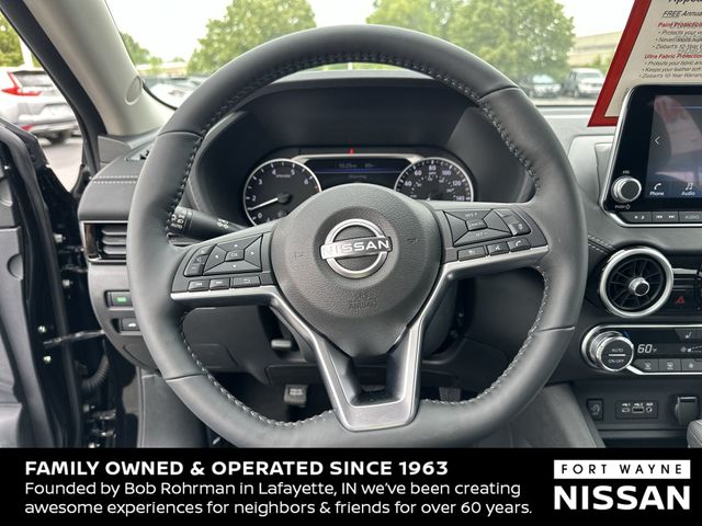 Vehicle image 27 of 37