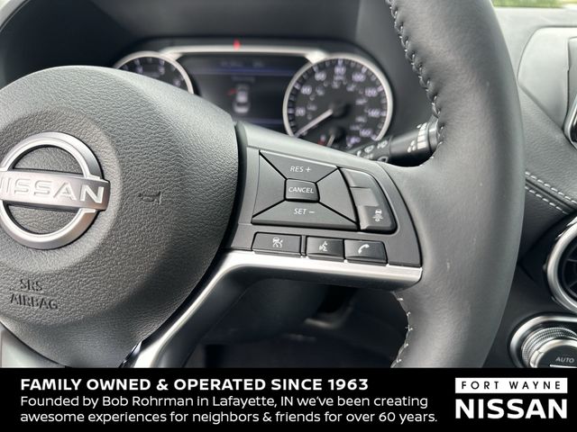 Vehicle image 28 of 37