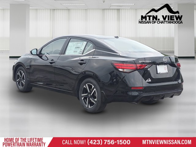 Vehicle image 4 of 18