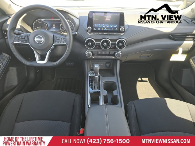 Vehicle image 8 of 18