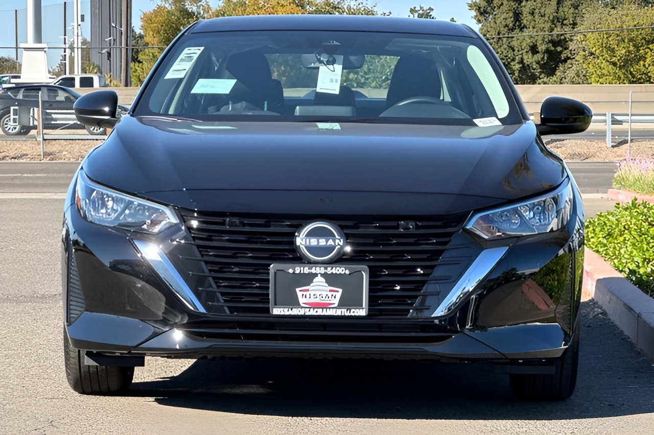 Vehicle image 21 of 26