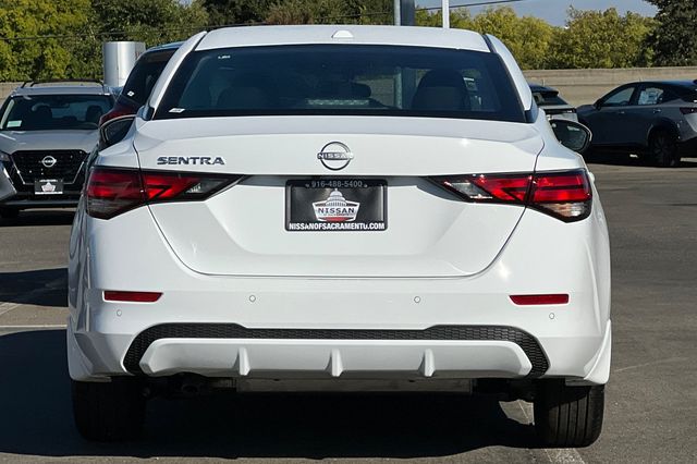 Vehicle image 6 of 21