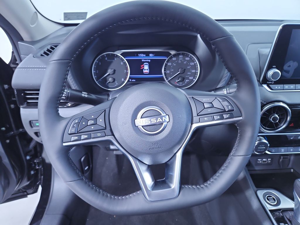 2025 Nissan Sentra SV Image 18 of 28