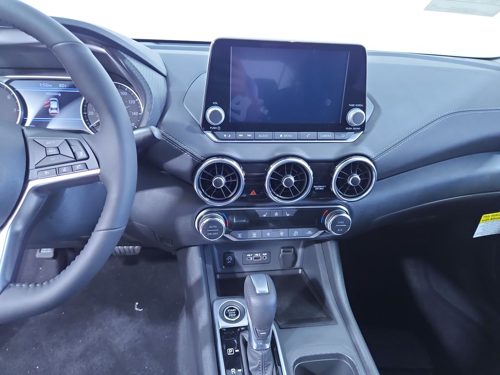 2025 Nissan Sentra SV Image 17 of 28