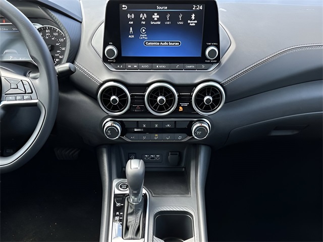 2025 Nissan Sentra SV Image 22 of 24