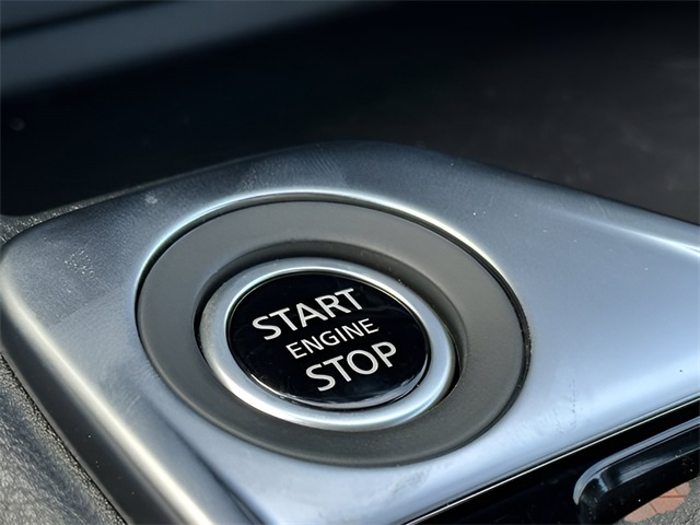 2025 Nissan Sentra SV Image 18 of 24