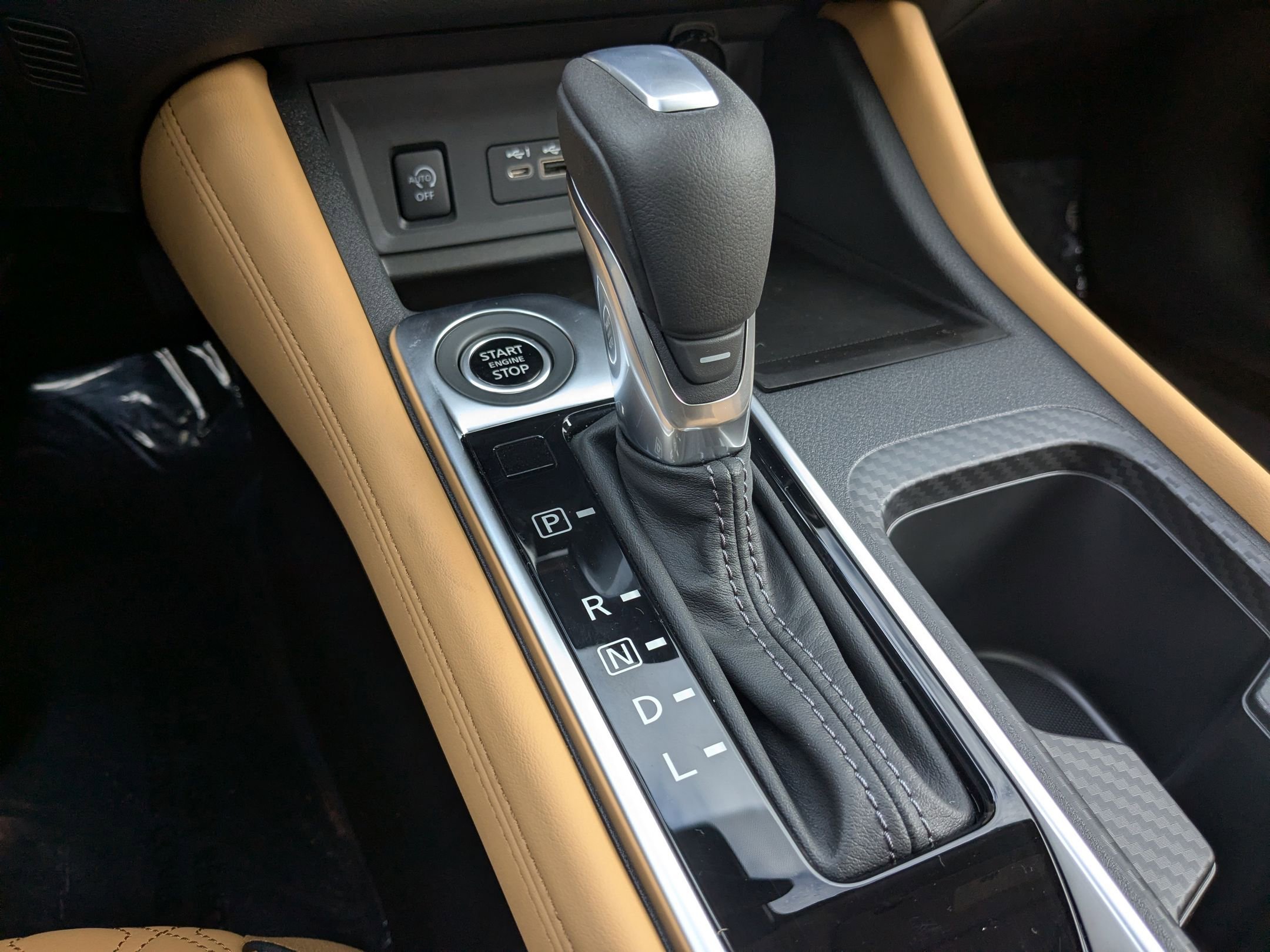 2025 Nissan Sentra SV Image 18 of 27