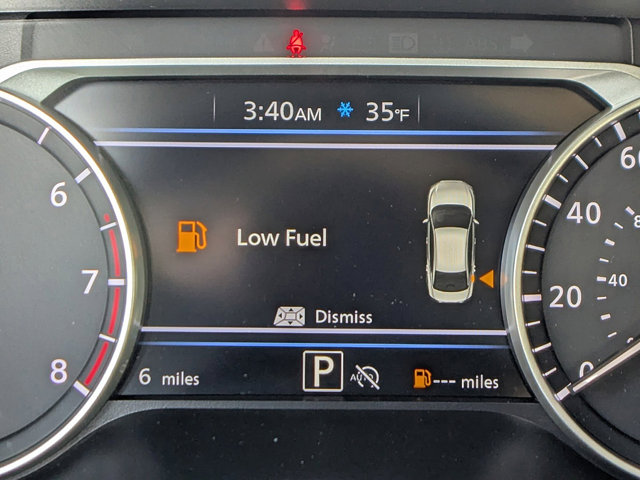 Vehicle image 13 of 27