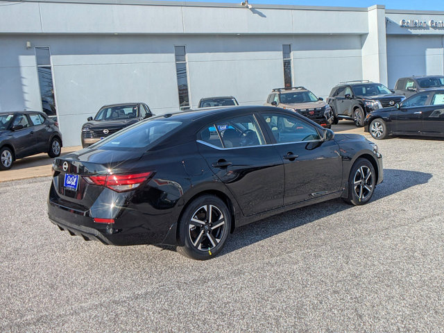 Vehicle image 4 of 27