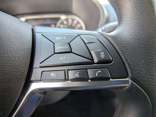 Vehicle image 20 of 27