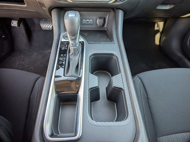 Vehicle image 16 of 27