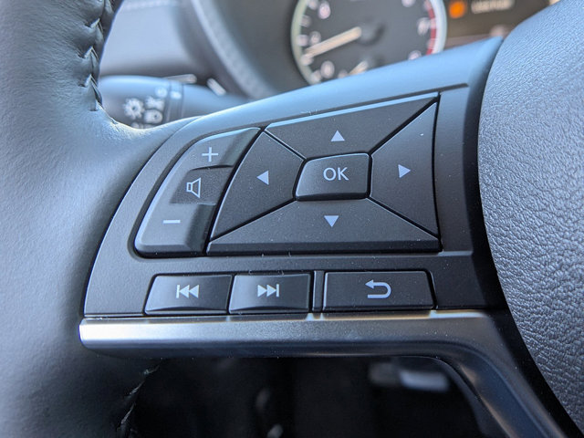 Vehicle image 19 of 26