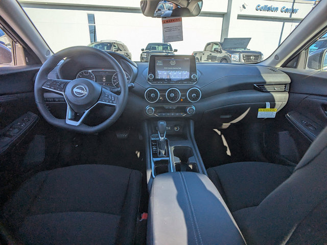 Vehicle image 11 of 26