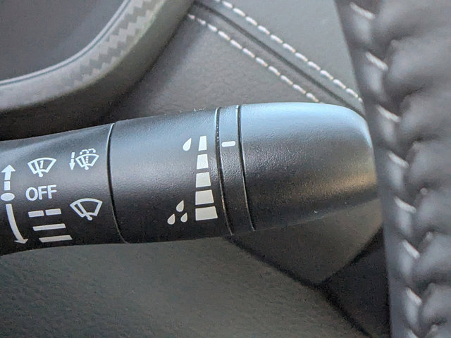 Vehicle image 21 of 26
