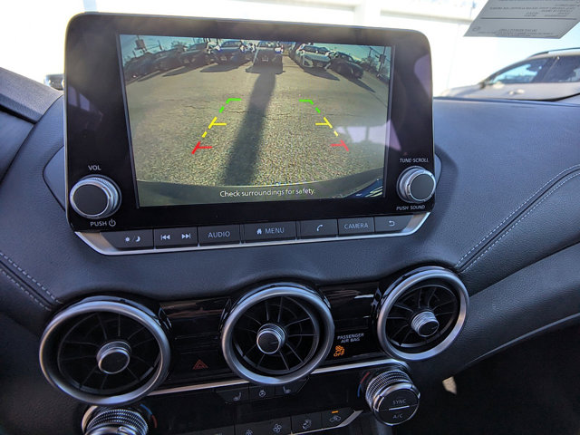 Vehicle image 13 of 26