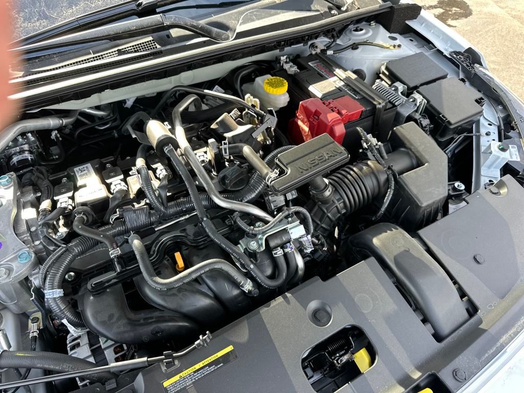 Vehicle image 28 of 32