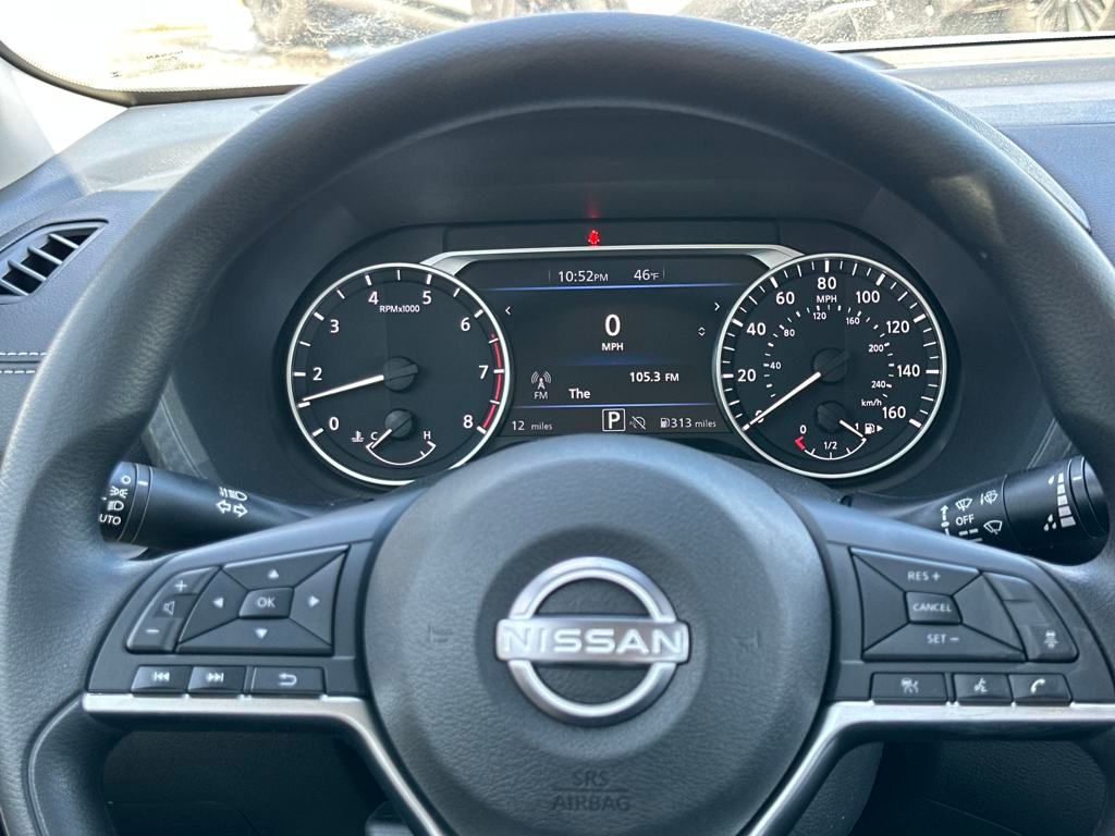 Vehicle image 16 of 32
