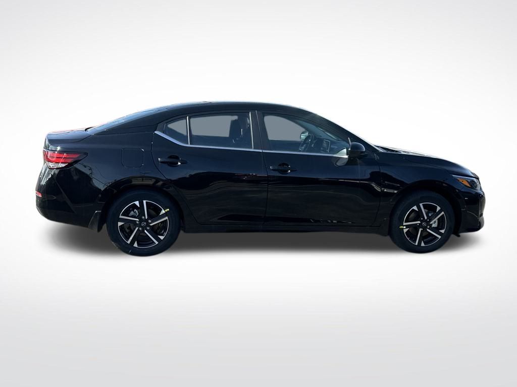 Vehicle image 7 of 33