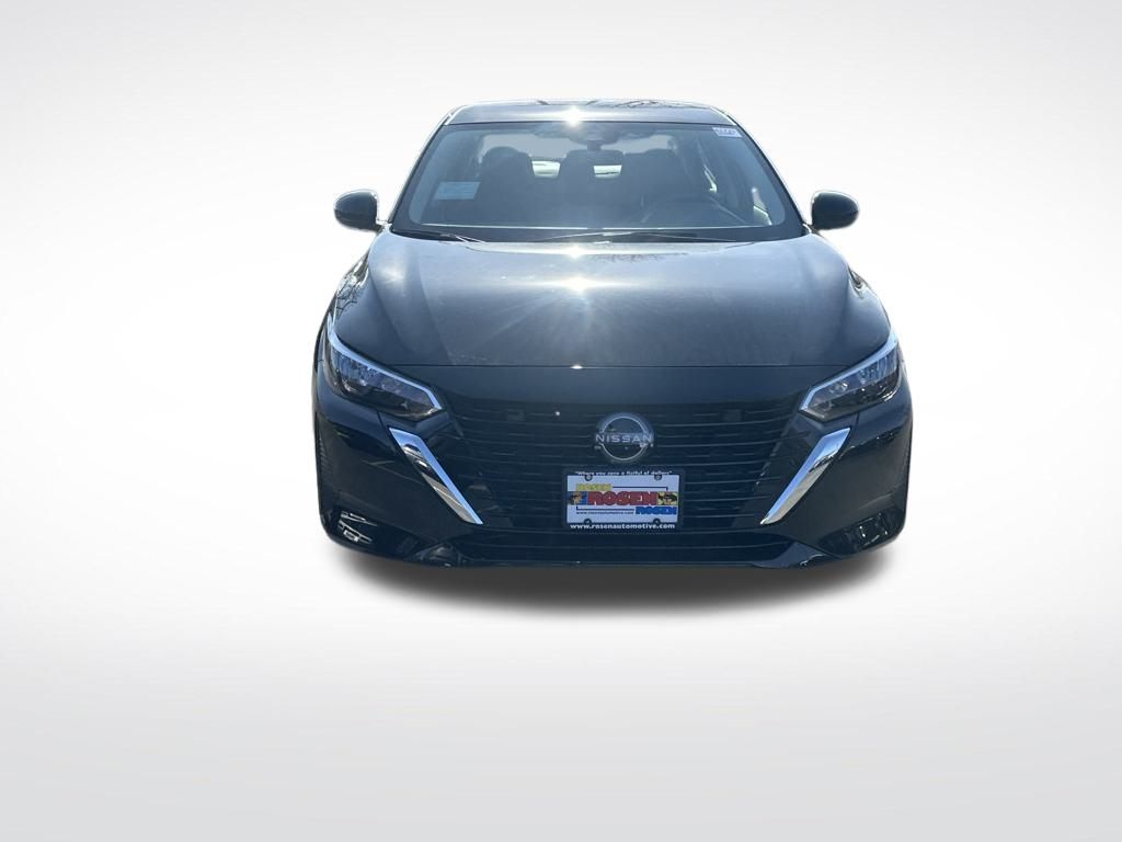 Vehicle image 4 of 33