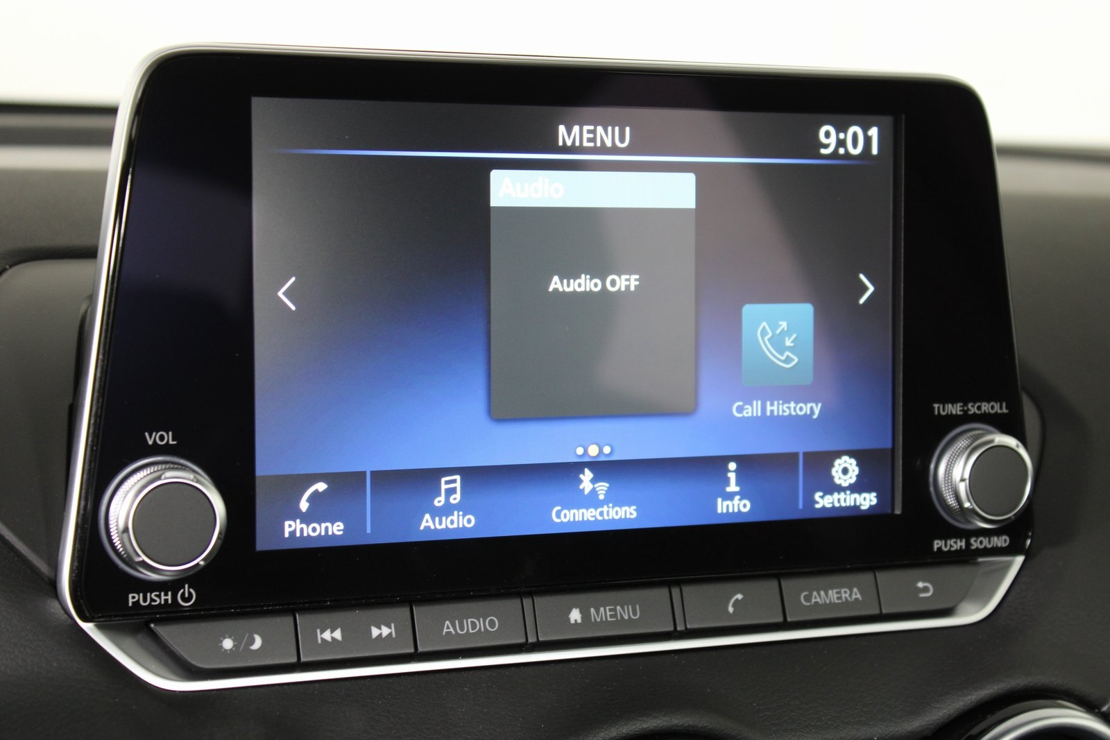 Vehicle image 13 of 22