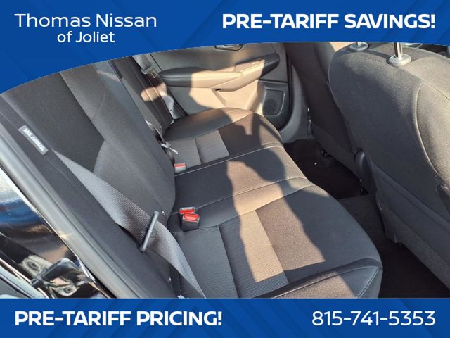 Vehicle image 12 of 25