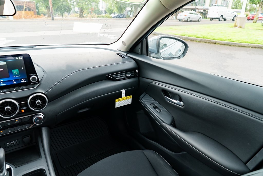 2025 Nissan Sentra SV Image 20 of 28