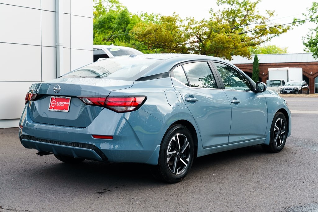 2025 Nissan Sentra SV Image 5 of 28