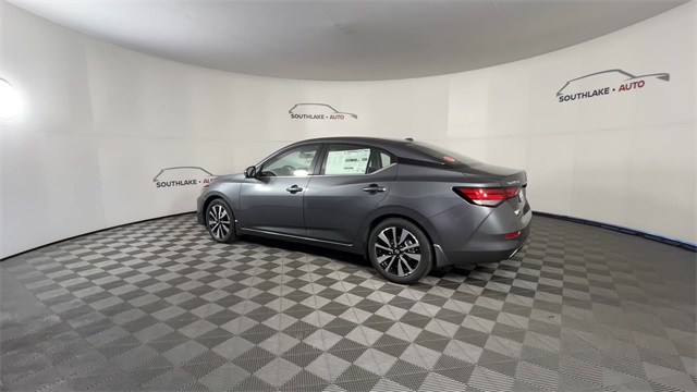 2025 Nissan Sentra SV Image 7 of 26