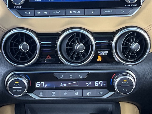 2025 Nissan Sentra SV Image 19 of 26