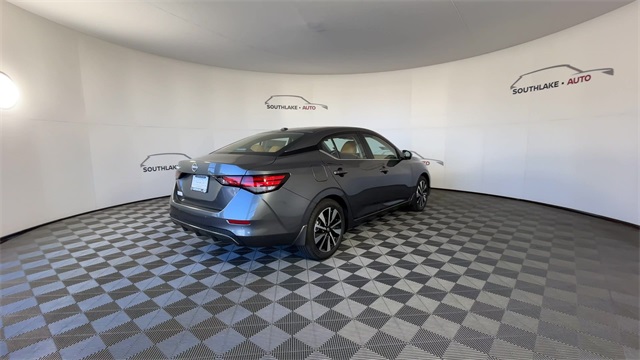 2025 Nissan Sentra SV Image 6 of 26